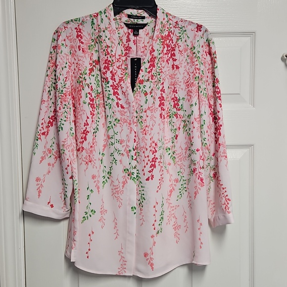 Investments Tops - Investments 3/4 Sleeve Button Front V-neck Top: Pink W/Floral:Size- Large